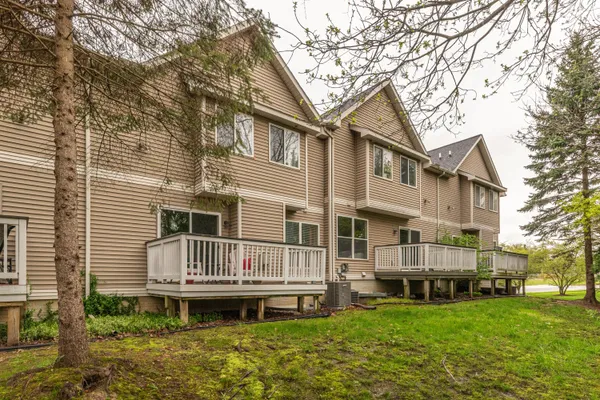 $329,000 | 215 Old Creek Drive, Saline, MI 48176
