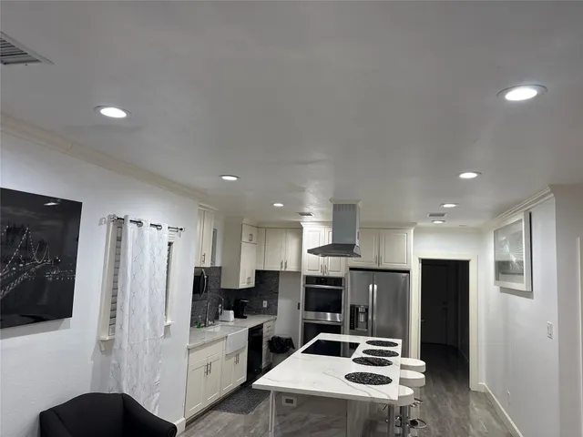 $3,975 | 3021 Gray Street, Houston, TX 77004