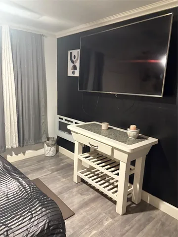 $3,975 | 3021 Gray Street, Houston, TX 77004