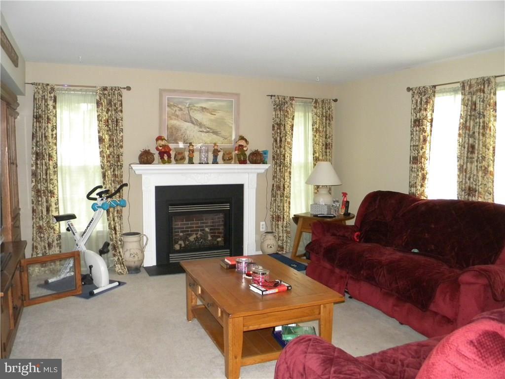 112 Dolphin Road Manahawkin, NJ 08050 - Photo 15 of 28
