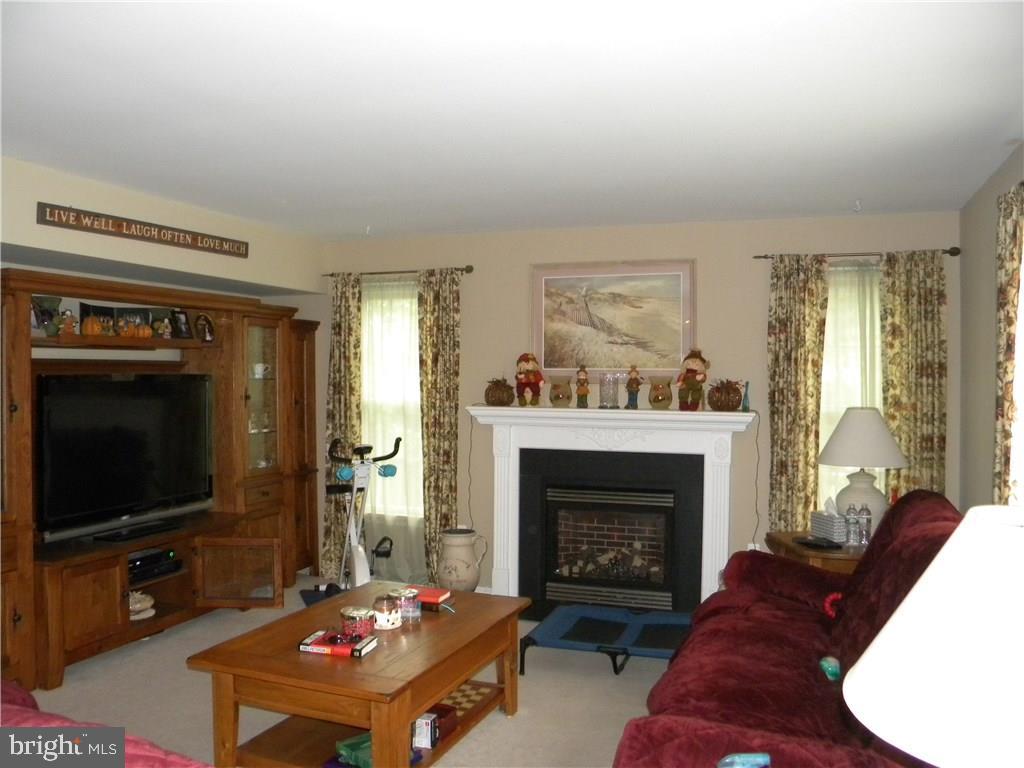 112 Dolphin Road Manahawkin, NJ 08050 - Photo 16 of 28