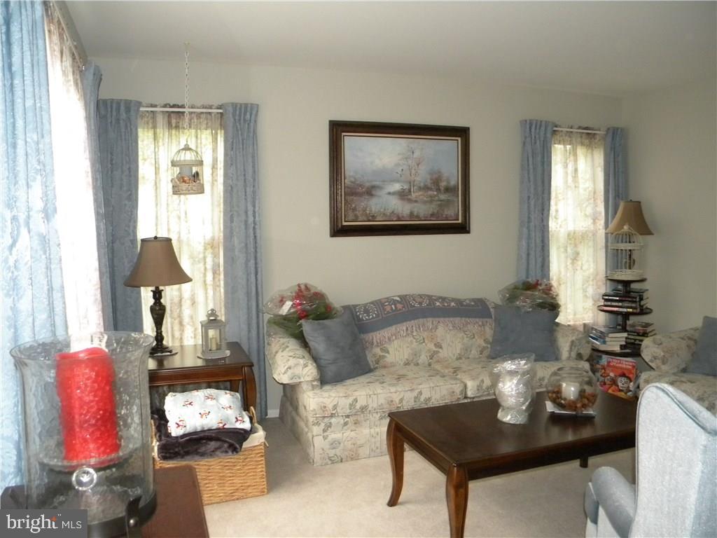 112 Dolphin Road Manahawkin, NJ 08050 - Photo 4 of 28