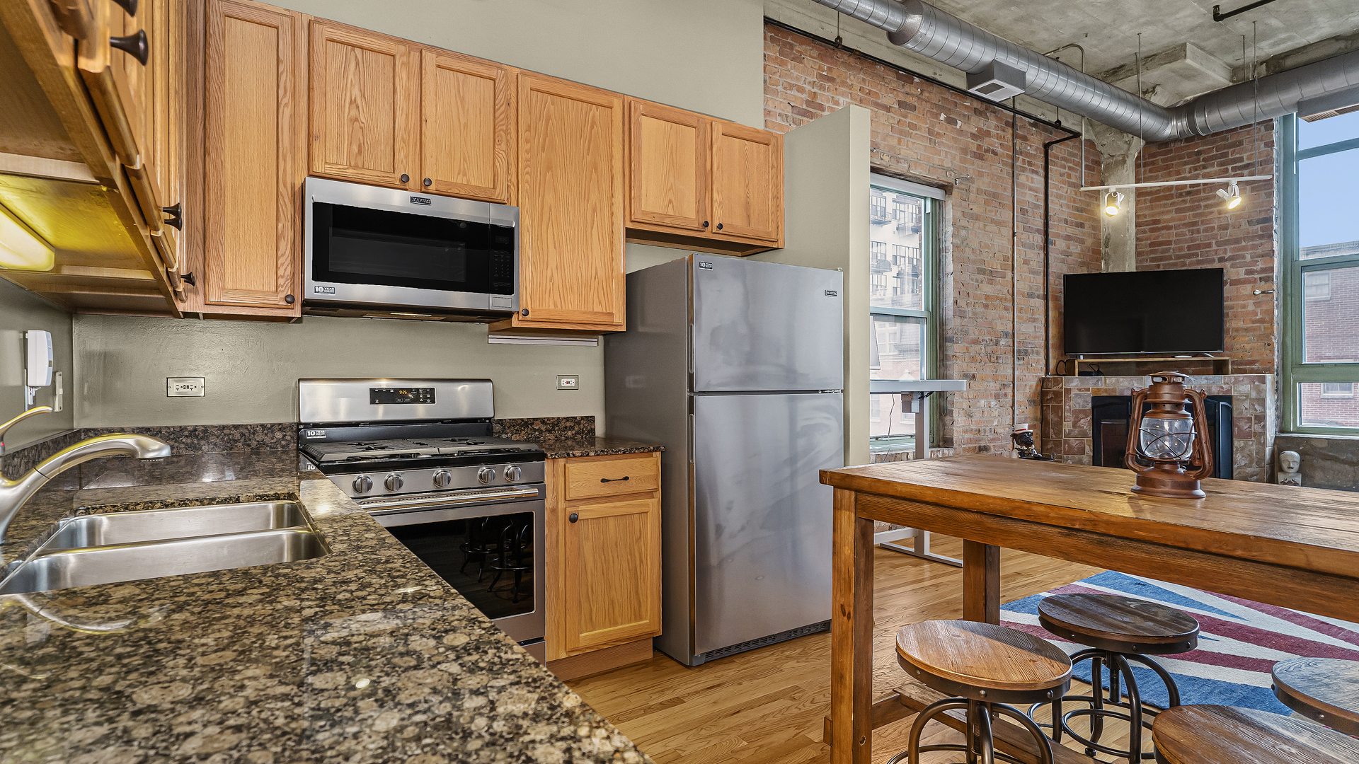 2001 South Calumet Avenue, Unit 311 Chicago, IL 60616 - Photo 11 of 16