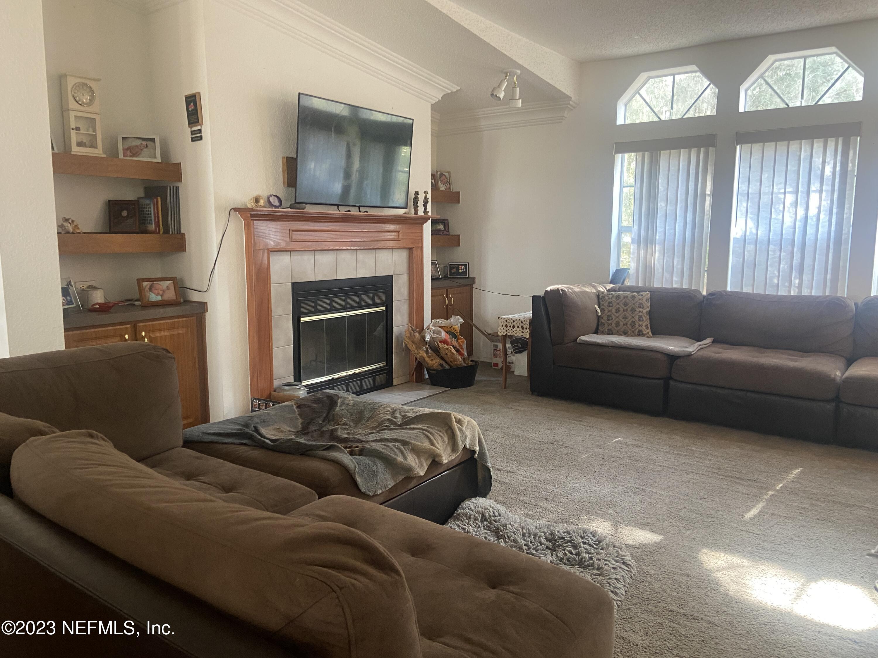 197 Clear Lake Road Crescent City, FL 32112 - Photo 11 of 25 Living Room