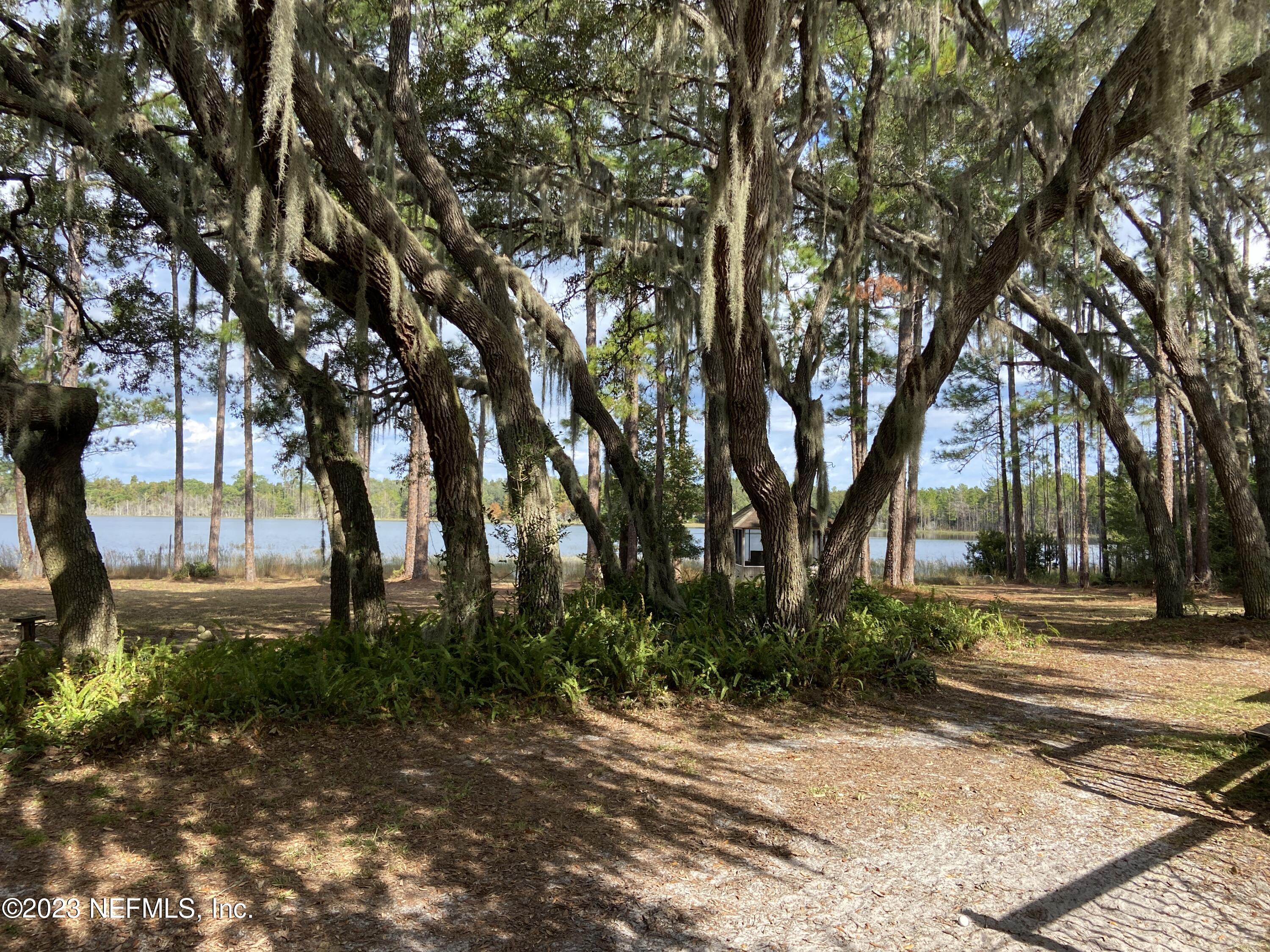 197 Clear Lake Road Crescent City, FL 32112 - Photo 24 of 25 Property