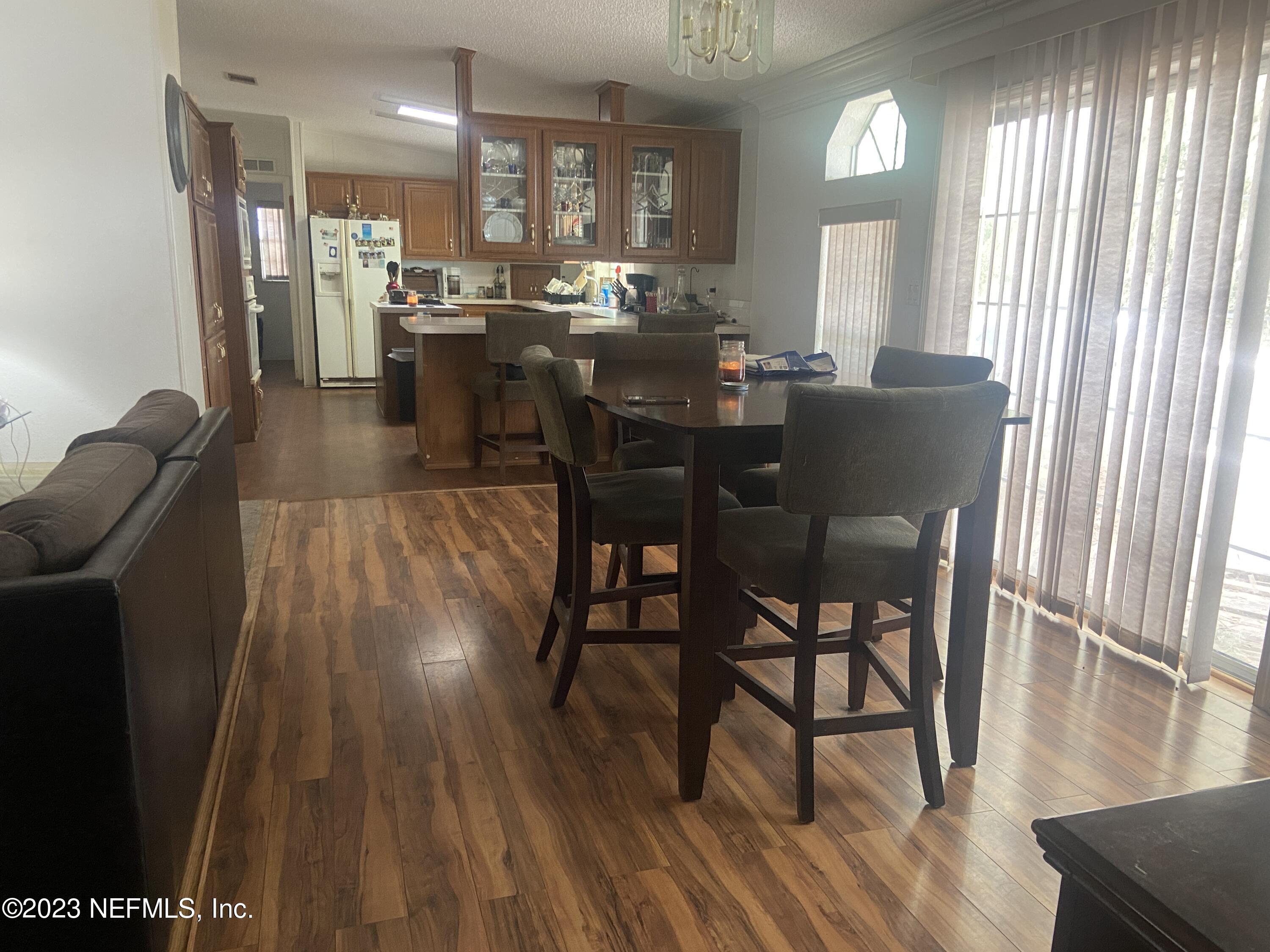 197 Clear Lake Road Crescent City, FL 32112 - Photo 8 of 25 Dining Room