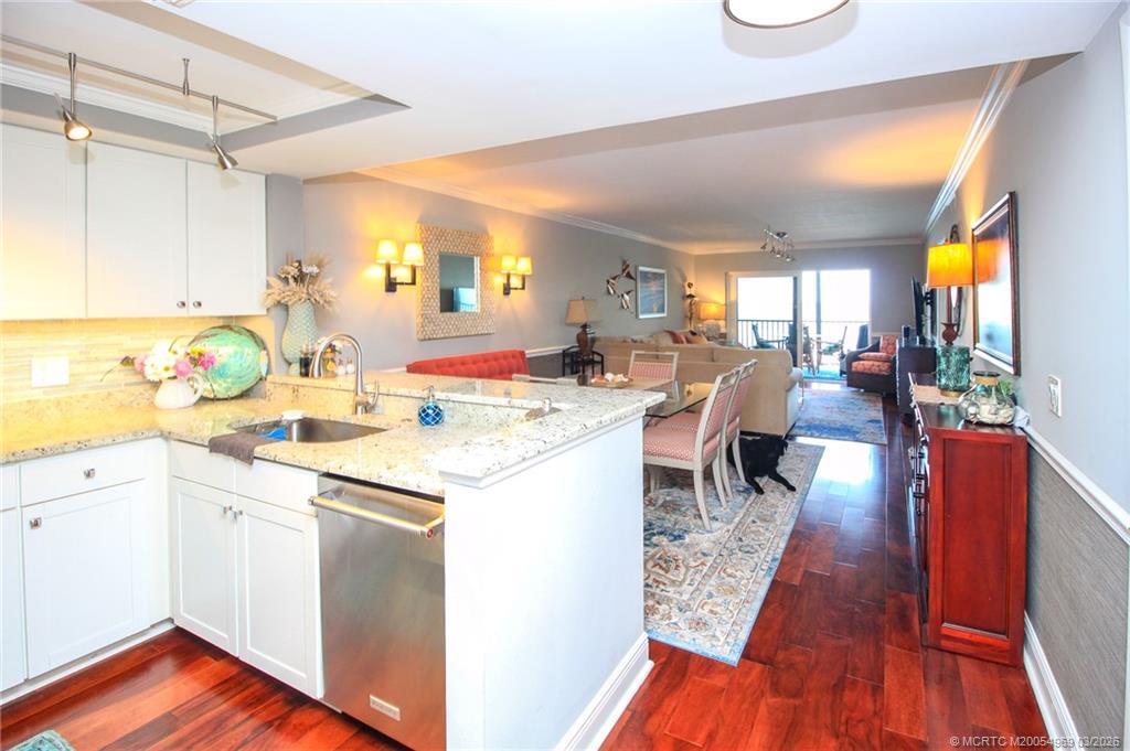 20 Northeast Plantation Road, Unit 204 Jensen Beach, FL 34957 - Photo 18 of 32