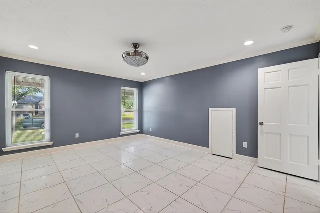 $3,800 | 4901 Burning Tree Drive, Baytown, TX 77521