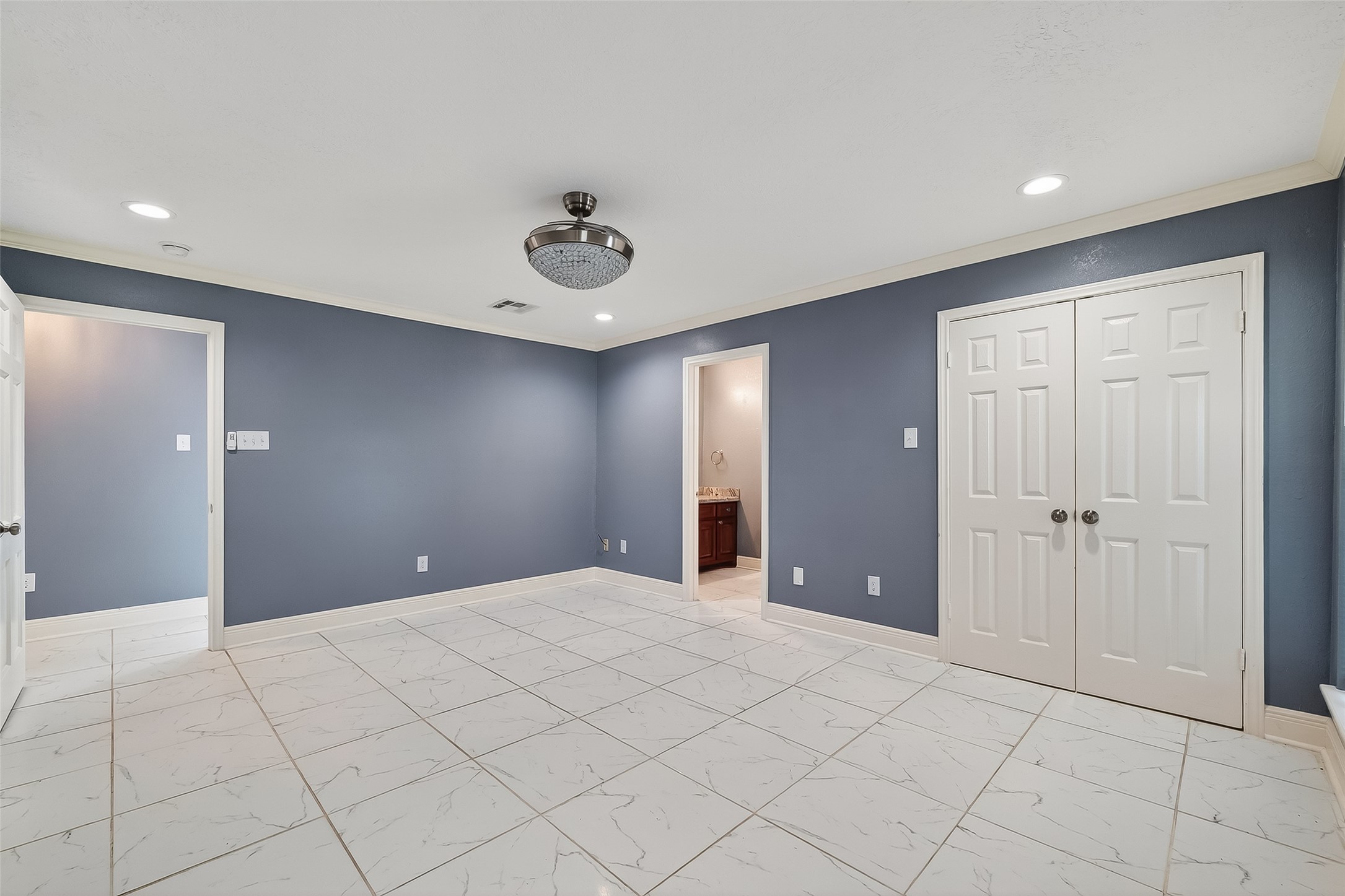 4901 Burning Tree Drive Baytown, TX 77521 - Photo 26 of 47