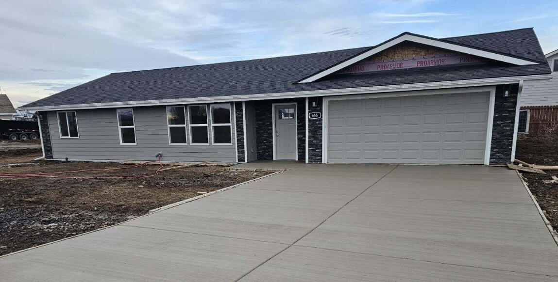655 Scenic Loop Culver, OR 97734 - Photo 2 of 31 Front of house