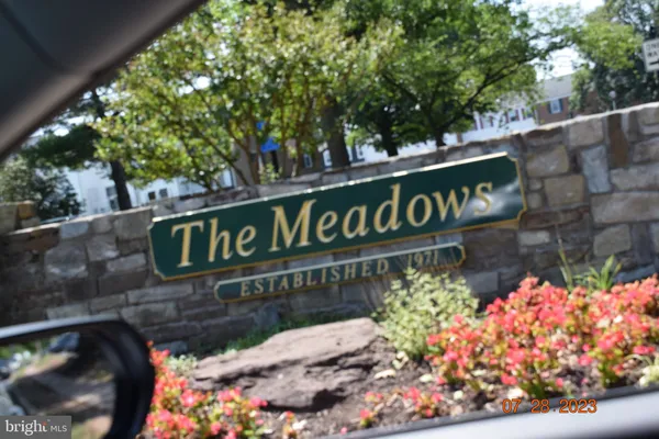 $2,200 | 6174 Strasburg Drive, Centreville, VA 20121