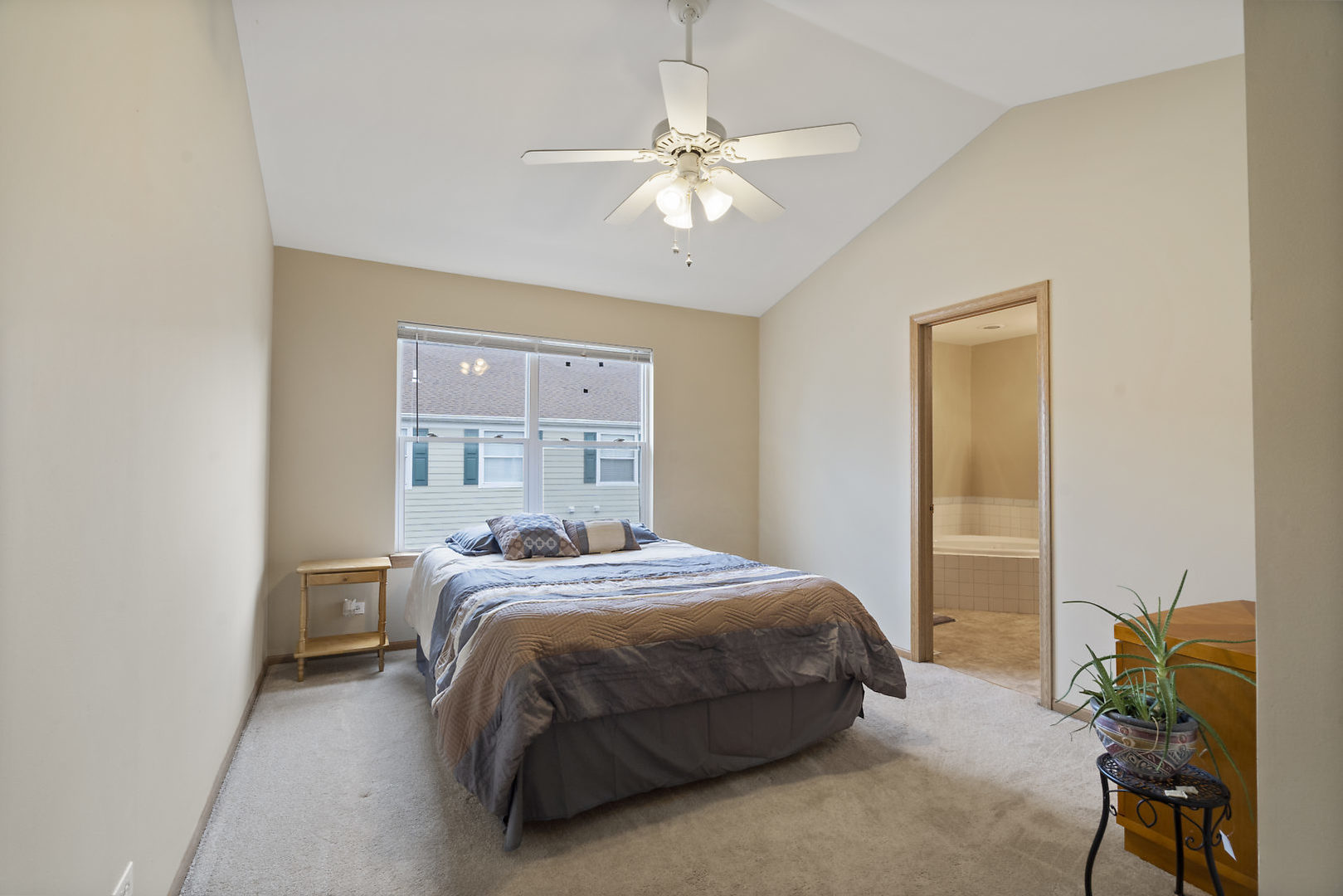 2432 Courtyard Circle, Unit 2 Aurora, IL 60506 - Photo 15 of 19