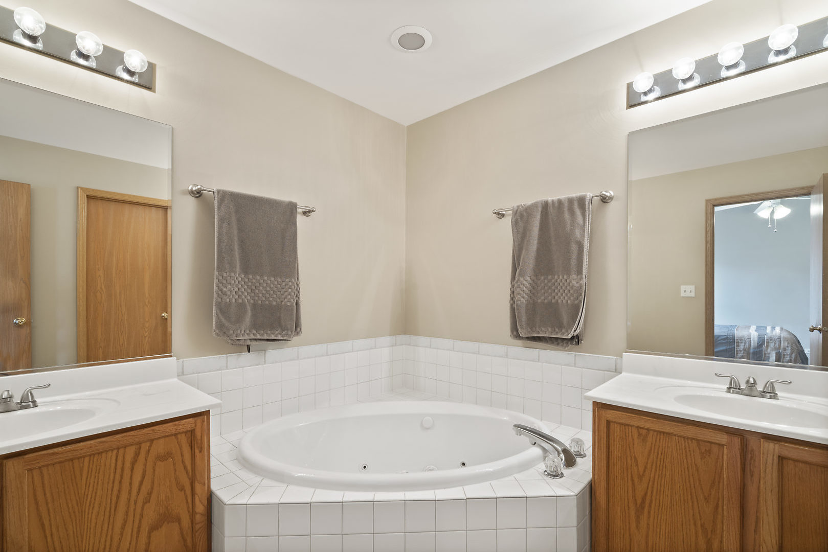 2432 Courtyard Circle, Unit 2 Aurora, IL 60506 - Photo 16 of 19