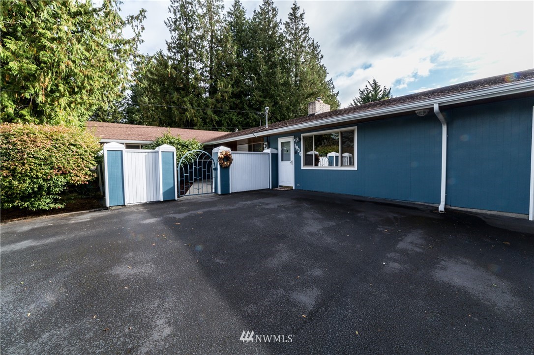 1906 Forest Ridge Place Mount Vernon, WA 98273 - Photo 2 of 25 Gallery Image 2