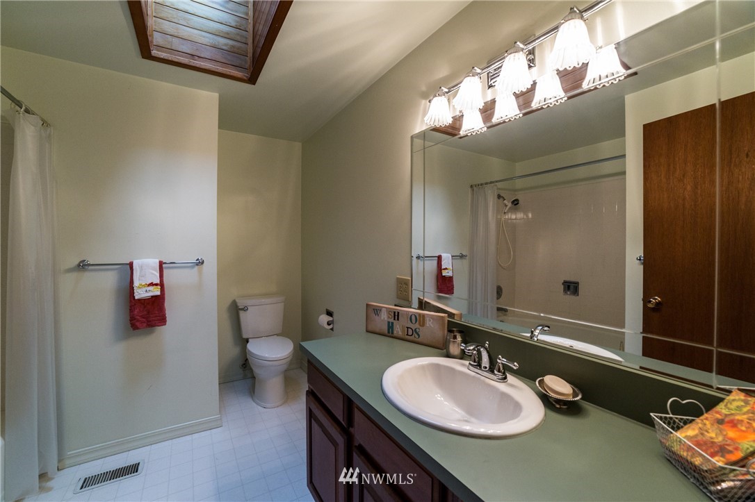 1906 Forest Ridge Place Mount Vernon, WA 98273 - Photo 12 of 25 Gallery Image 12