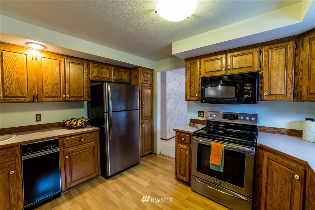 1906 Forest Ridge Place Mount Vernon, WA 98273 - Photo 8 of 25 Gallery Image 8