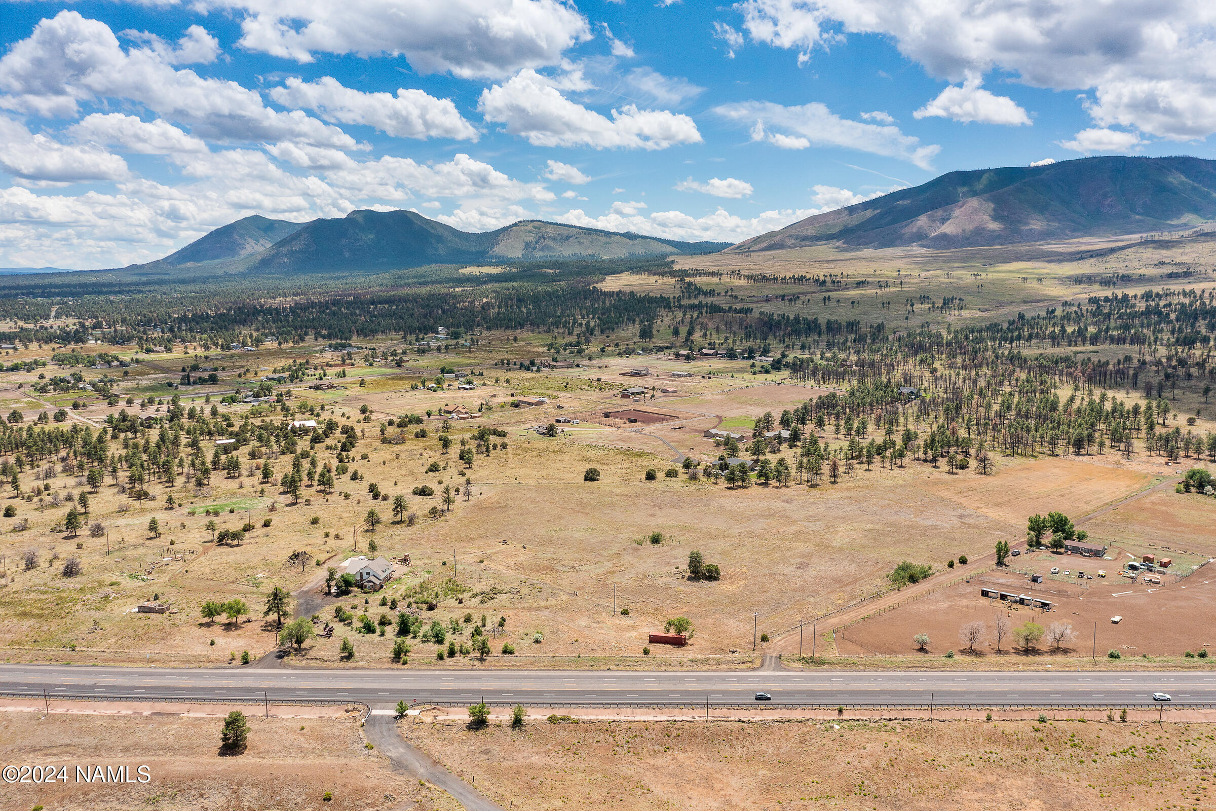 5402 East Pumpkin Patch Road Flagstaff, AZ 86004 - Photo 3 of 6 30151004R-16