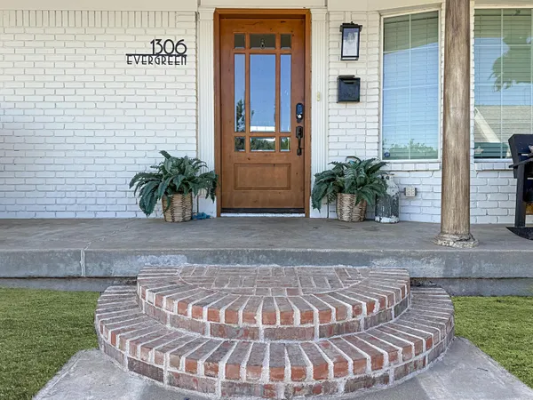 $385,000 | 1306 Evergreen Street, Borger, TX 79007