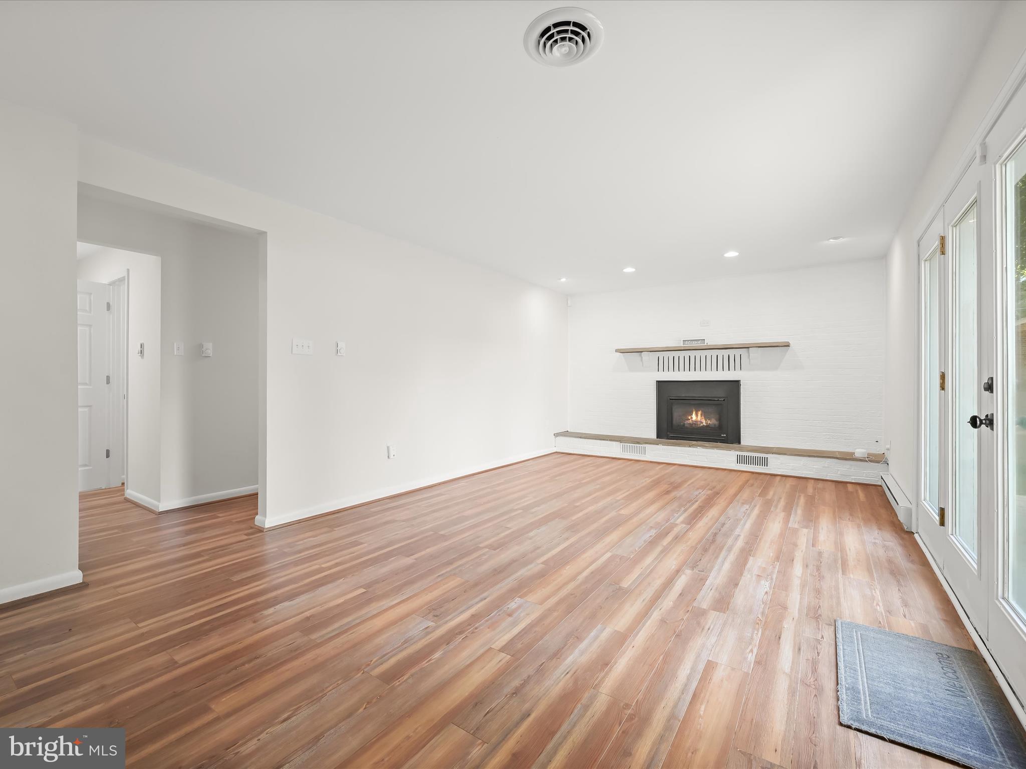 10216 Fountain School Road Union Bridge, MD 21791 - Photo 15 of 125 Family Room