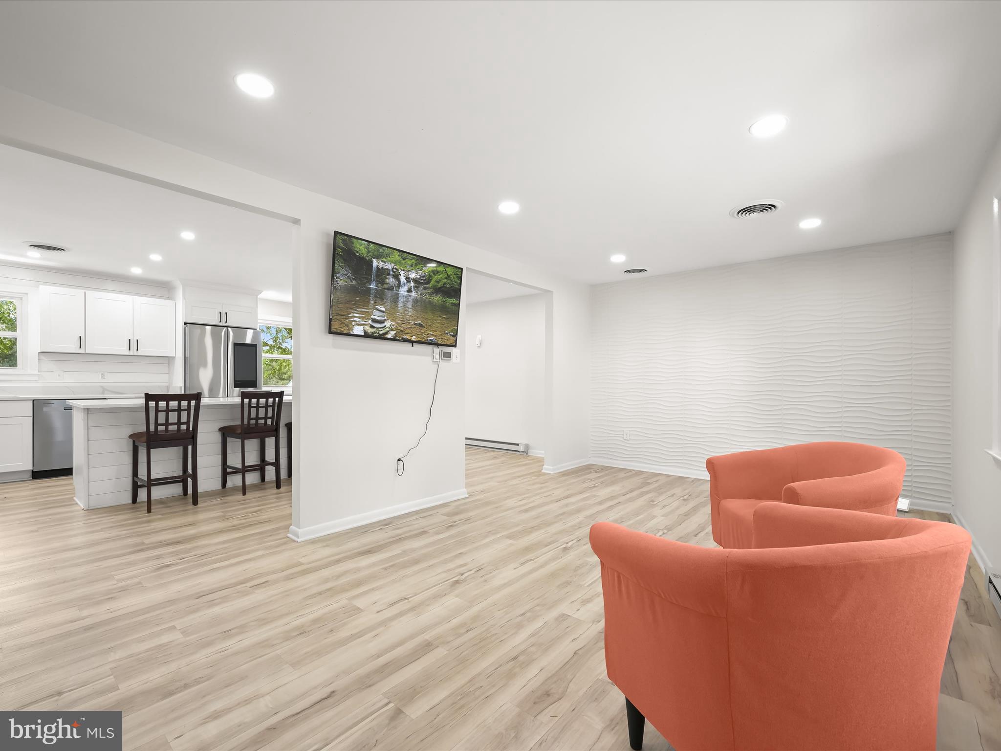 10216 Fountain School Road Union Bridge, MD 21791 - Photo 20 of 125 Living Room/Dining Room