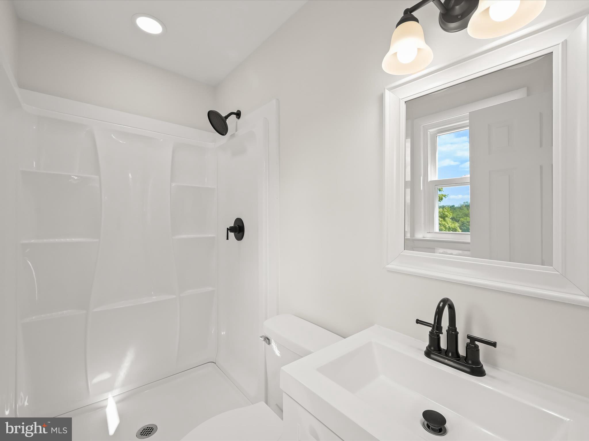 10216 Fountain School Road Union Bridge, MD 21791 - Photo 29 of 125 Primary Bedroom Suite Bath