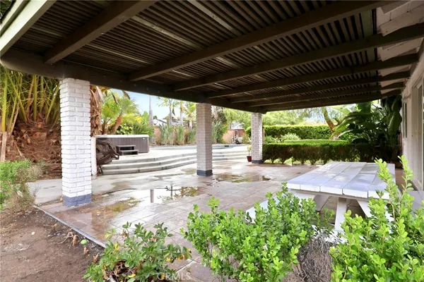 a view of outdoor space with a garden
