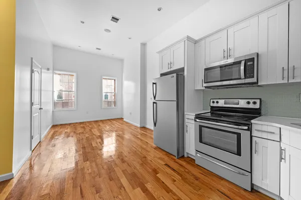 $3,000 | 2311 Cortelyou Road, Unit 2 | Flatbush