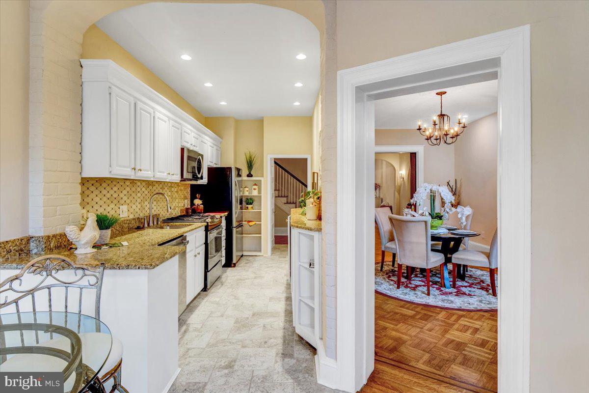 1133 Columbia Road Northwest Washington, DC 20009 - Photo 10 of 57 Eat-in kitchen