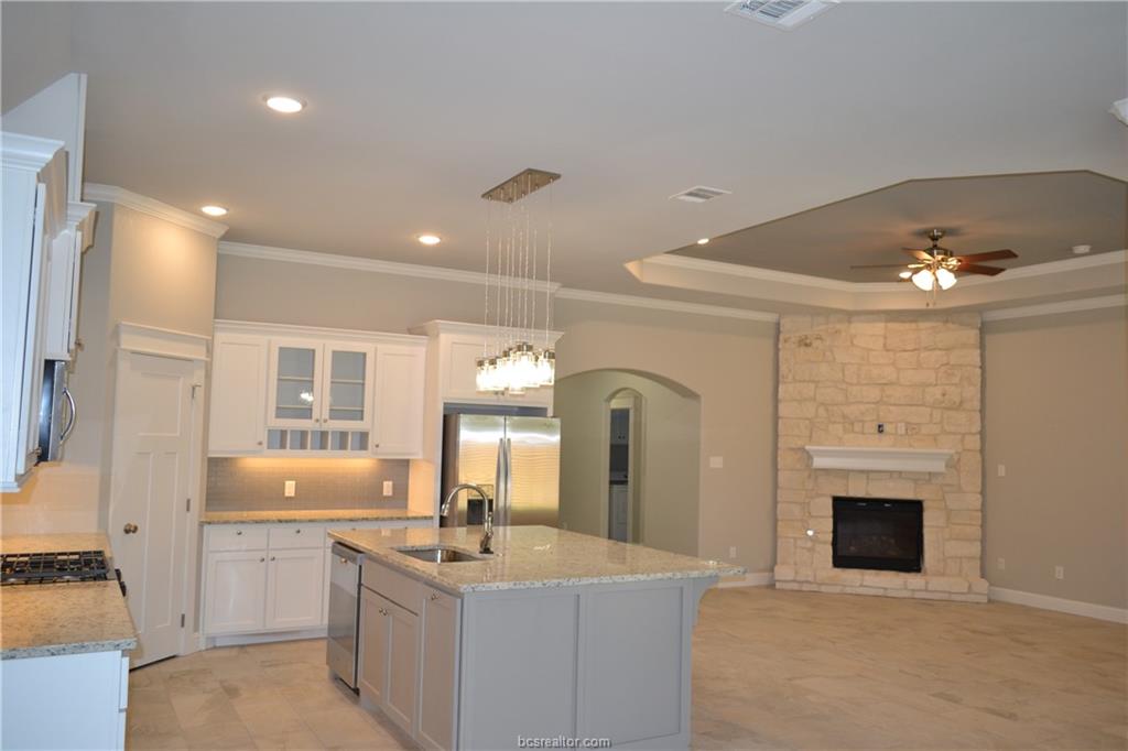 304 Foch Street Bryan, TX 77801 - Photo 2 of 10 Gallery Image 2