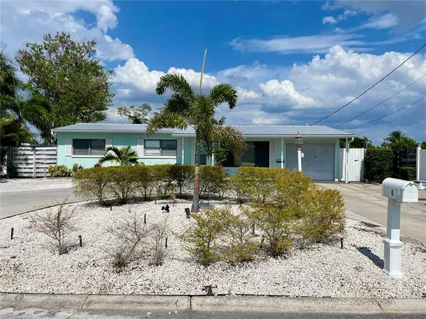 $2,600 | 309 Bryn Mawr Island, Bradenton, FL 34207
