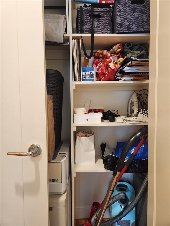 400 Stuart Street, Unit 18K Boston, MA 02116 - Photo 22 of 31