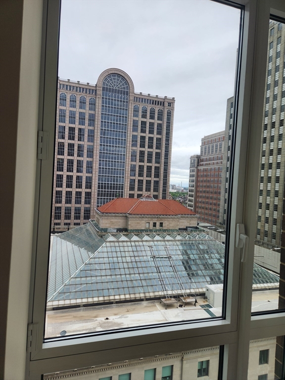 400 Stuart Street, Unit 18K Boston, MA 02116 - Photo 4 of 31 a view of roof deck