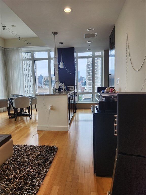 400 Stuart Street, Unit 18K Boston, MA 02116 - Photo 8 of 29