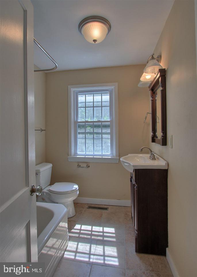 2323 Rudy Road Harrisburg, PA 17104 - Photo 12 of 22 Gallery Image 12