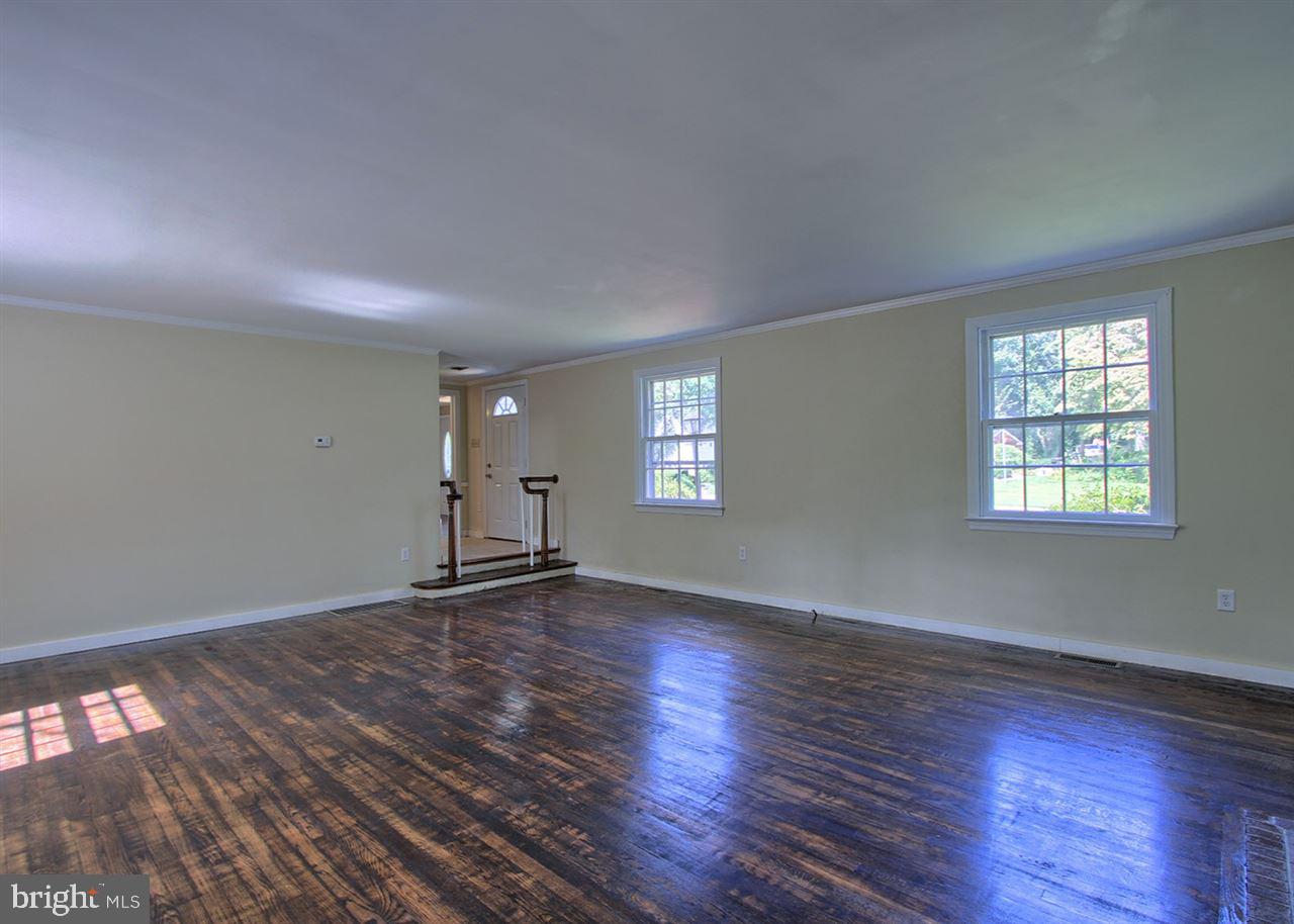 2323 Rudy Road Harrisburg, PA 17104 - Photo 4 of 22 Gallery Image 4