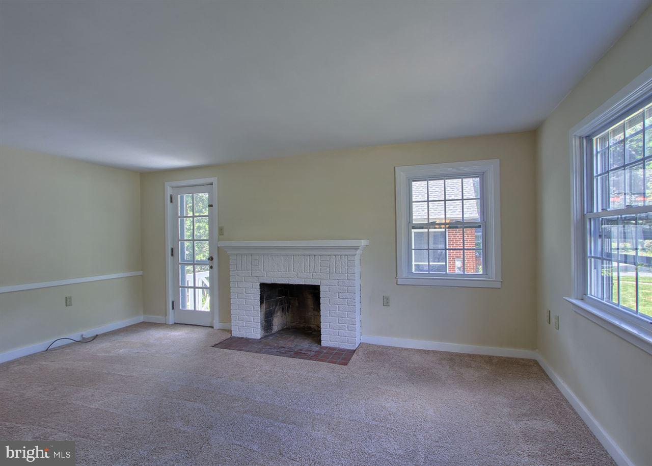 2323 Rudy Road Harrisburg, PA 17104 - Photo 6 of 22 Gallery Image 6