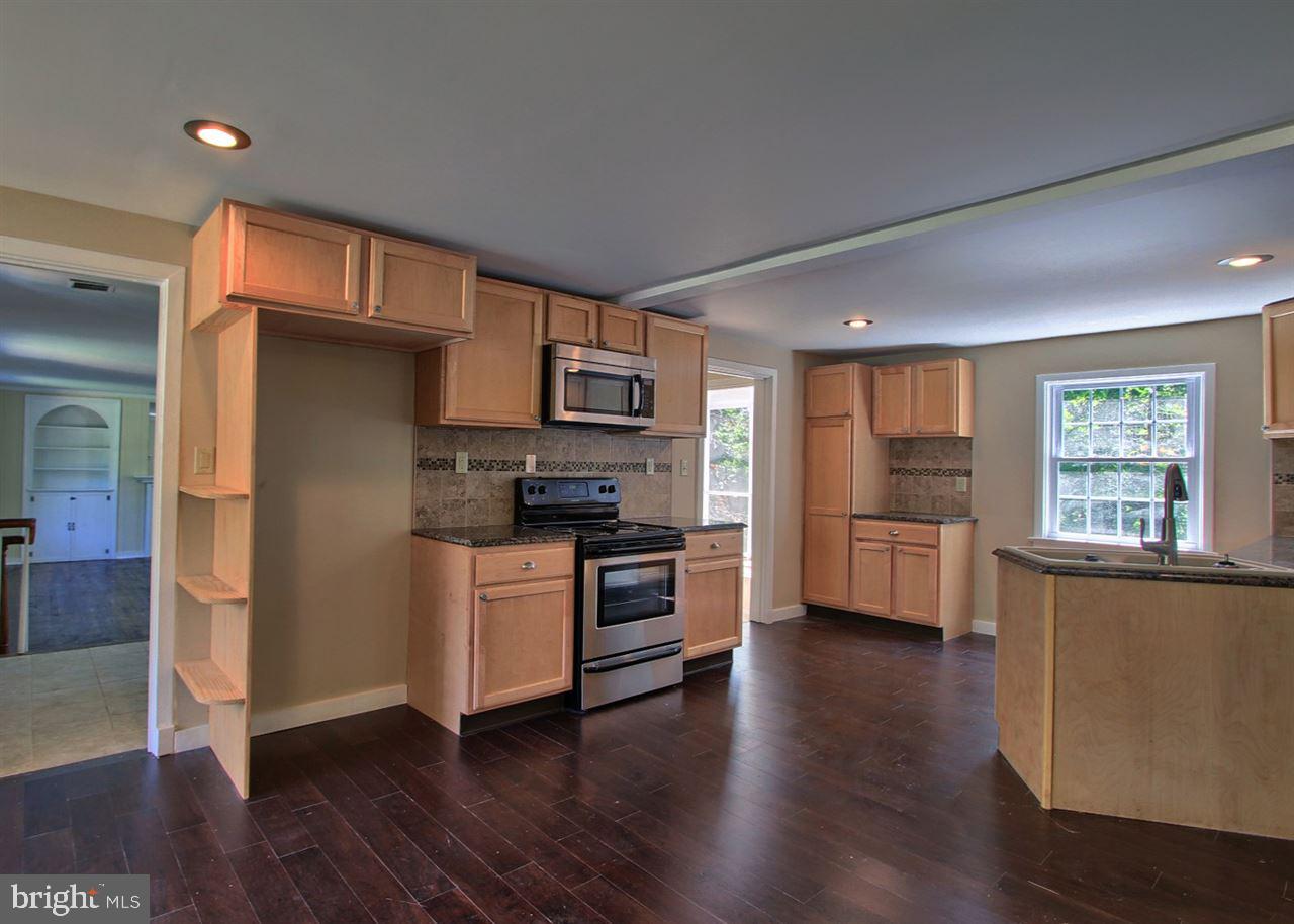2323 Rudy Road Harrisburg, PA 17104 - Photo 8 of 22 Gallery Image 8