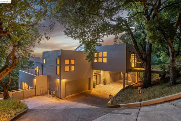 $1,995,000 | 319 Tappan Terrace, Orinda, CA 94563