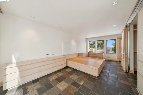 $1,995,000 | 319 Tappan Terrace, Orinda, CA 94563