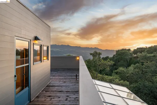 $1,995,000 | 319 Tappan Terrace, Orinda, CA 94563