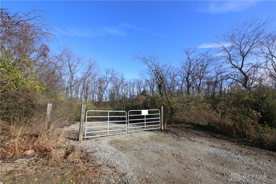 765 Heincke Road Dayton, OH 45449 - Photo 24 of 27
