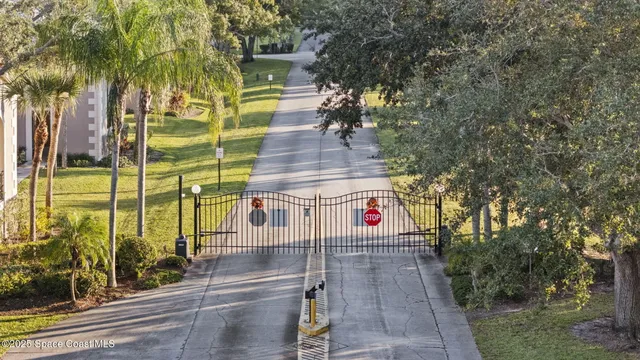 $1,400 | 4133 Cedar Creek Circle, Unit 303, Merritt Island, FL 32953