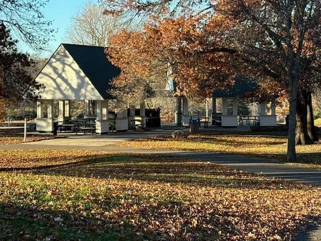 $105,000 | Xxxx Larpenteur Avenue East, St. Paul, MN 55117