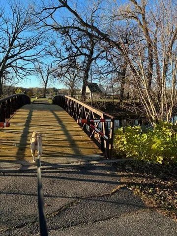 $105,000 | Xxxx Larpenteur Avenue East, St. Paul, MN 55117