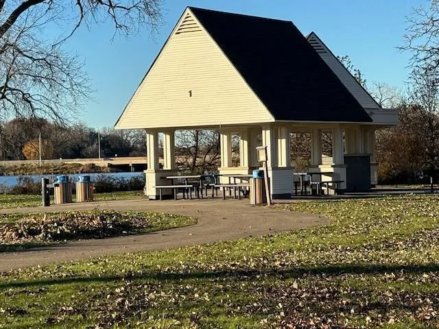 $105,000 | Xxxx Larpenteur Avenue East, St. Paul, MN 55117