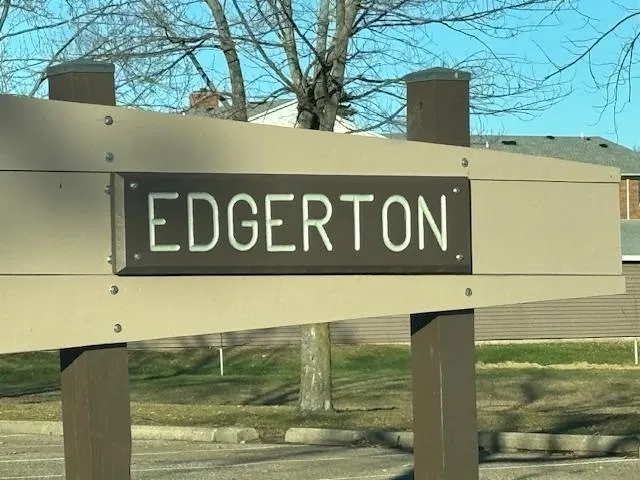 $105,000 | Xxxx Larpenteur Avenue East, St. Paul, MN 55117