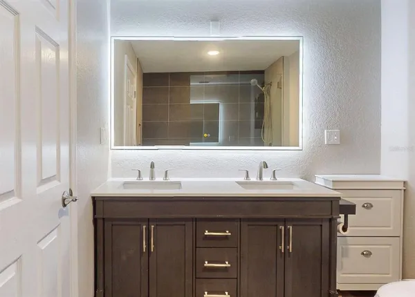 $4,800 | 2495 37th Avenue North, St. Petersburg, FL 33713
