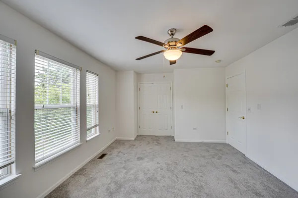 $2,795 | 2963 Saganashkee Lane, Unit 2963, Naperville, IL 60564