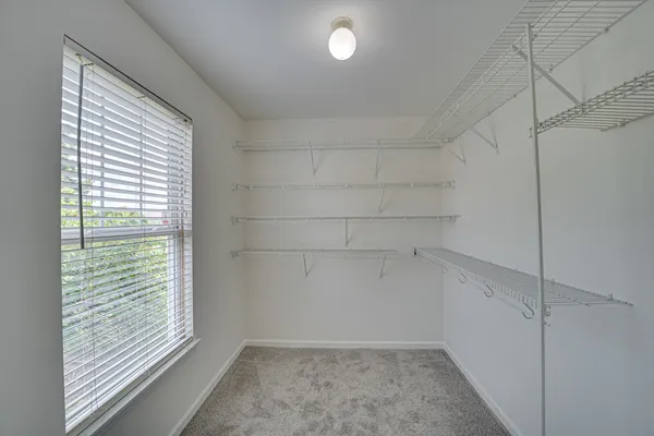 $2,795 | 2963 Saganashkee Lane, Unit 2963, Naperville, IL 60564