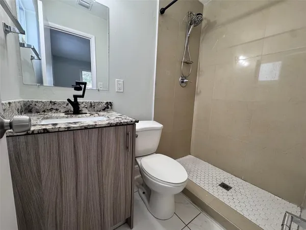 $2,800 | 206 Northwest 5th Avenue, Dania Beach, FL 33004